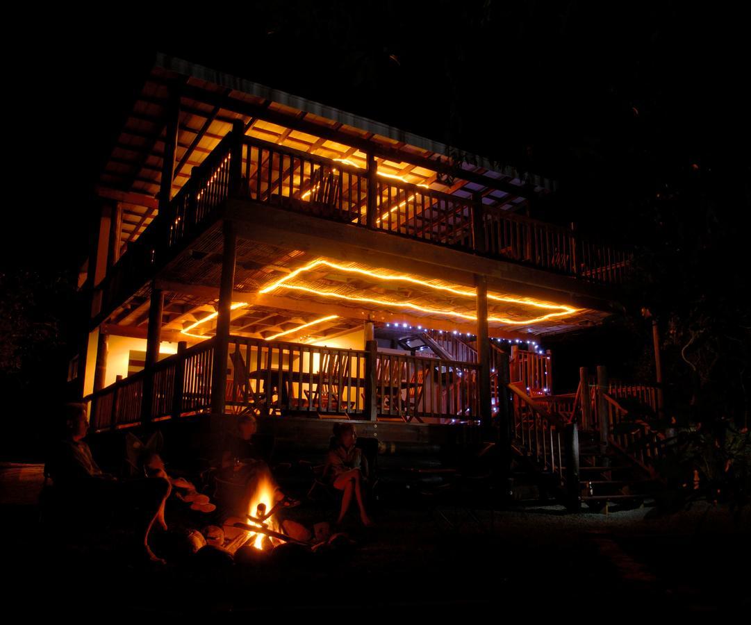 שלושלואי Umkhumbi Lodge מראה חיצוני תמונה