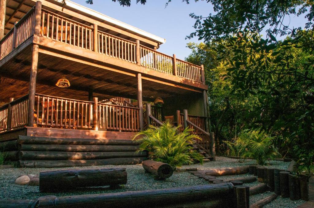 שלושלואי Umkhumbi Lodge מראה חיצוני תמונה